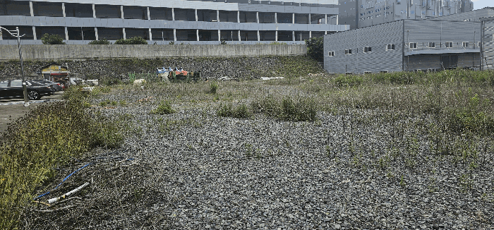 본건 서측 전경