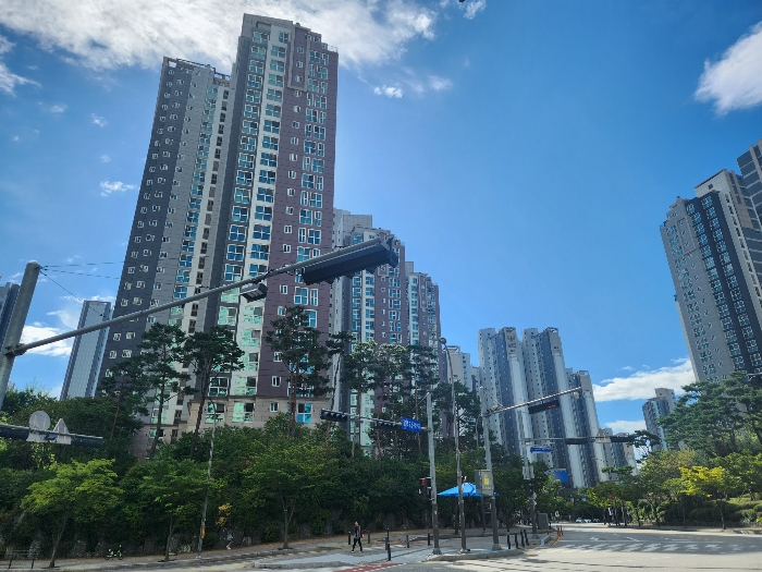 아파트 단지 전경
(북측)