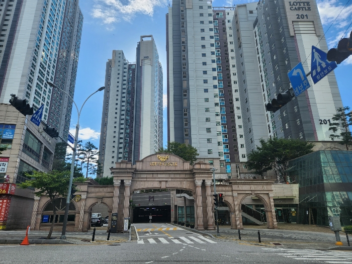 아파트단지 입구