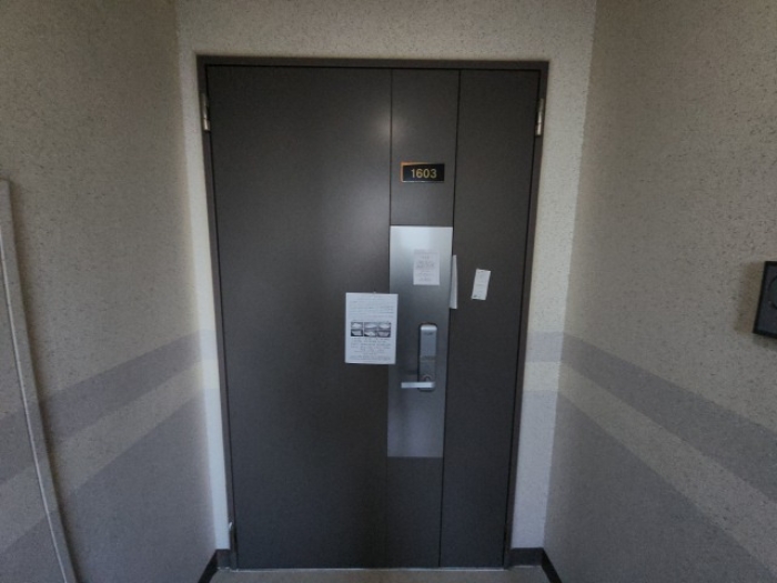 출입문 및 안내장