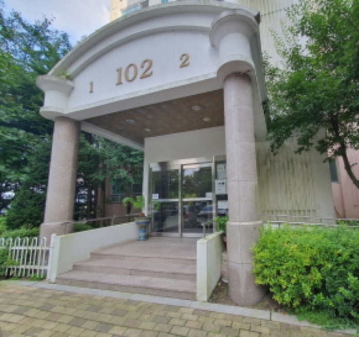 현장사진(1층 현관)