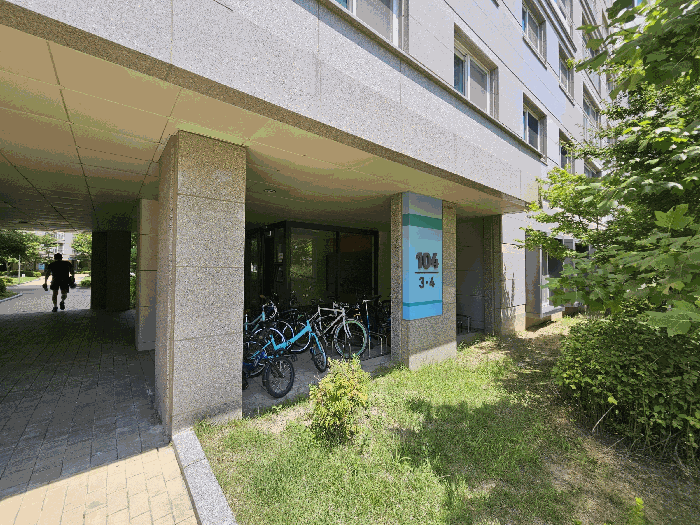 <본건  공동현관>‘><br /><img src=