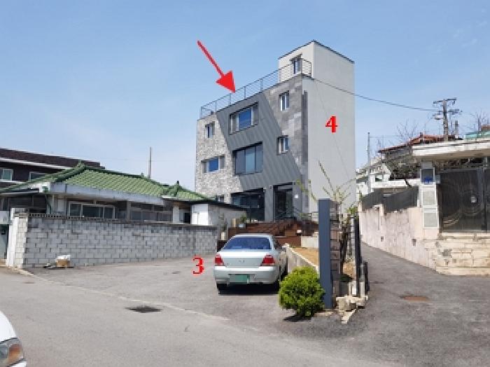 이 사건 토지 및 건물 일대