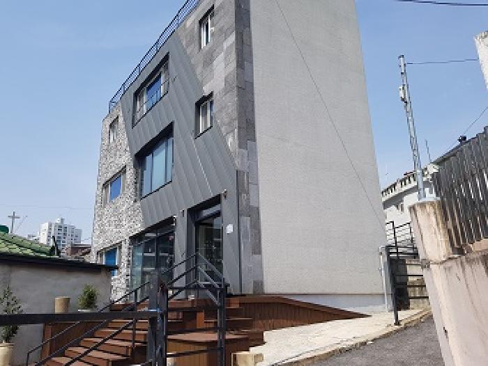 목록1 토지 및 목록4 건물 근접촬영
