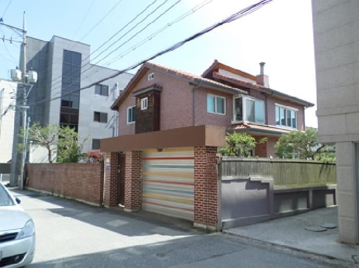 이 사건 토지 및 건물 일대