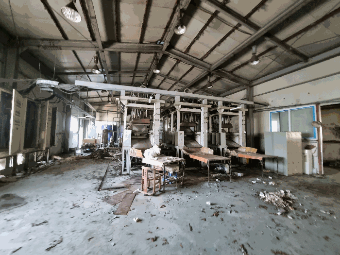 방치된 소유자미상 제시외 기계기구(설비들)