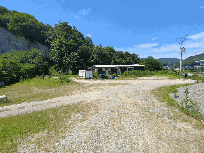 【 본 건 전 경 : 기호 ① 】