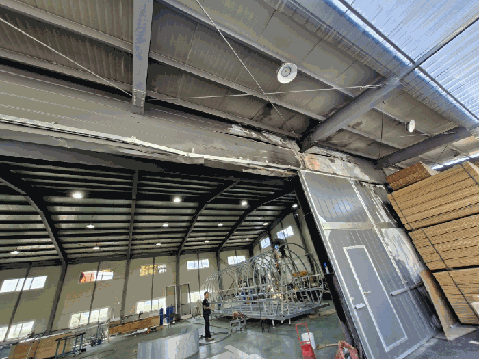 건물 1-1 화재로 인한 손상부분