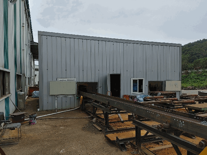 【 제시외 건물 : 기호 ㉦ 】