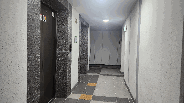 24층 승강기홀