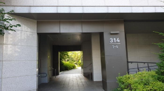 1층 공동출입구