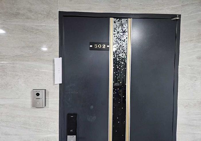 전유 부분 출입문 