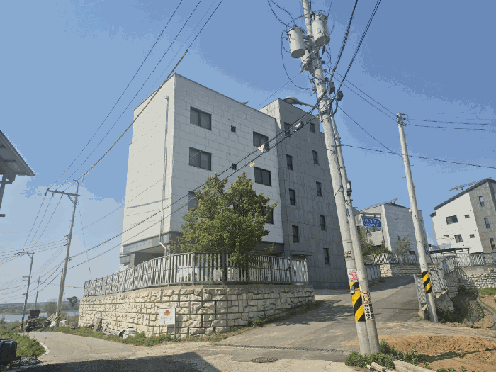 본건 남측에서 촬영