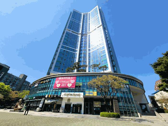 본건소재 건물 전체 전경(2)