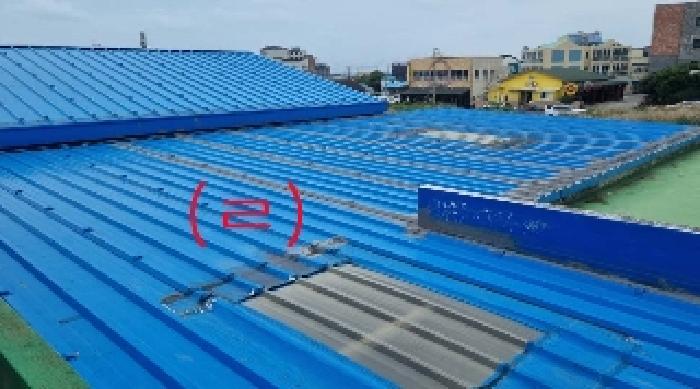 소재지1(세화리 1524-7) 지상에 소재한 제시외 건물(ㄹ)