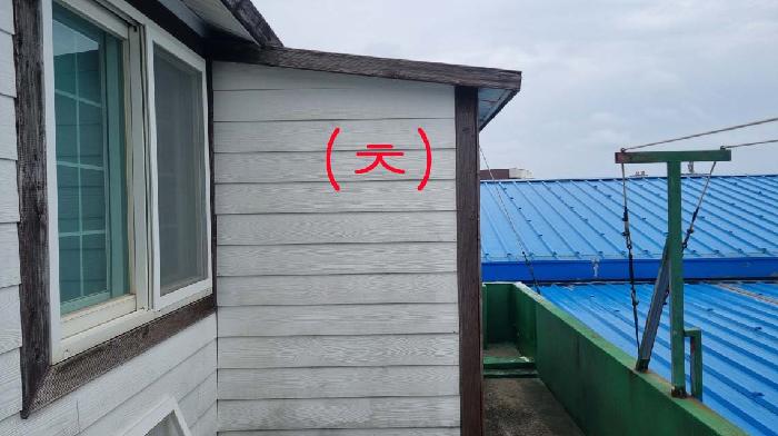 소재지2(구좌로 17) 제시 건물 위층에 소재한 제시외 건물(ㅊ)