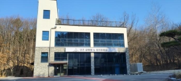 제시외 3층 건물