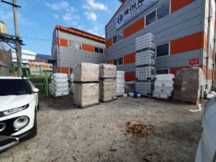 목록 5. 4동 건물 주변 적치물