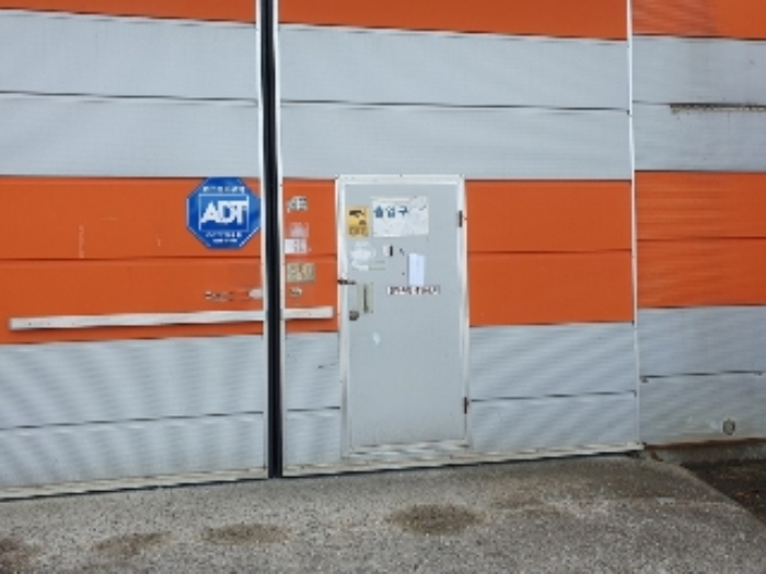 목록 8. 7동 건물 출입문