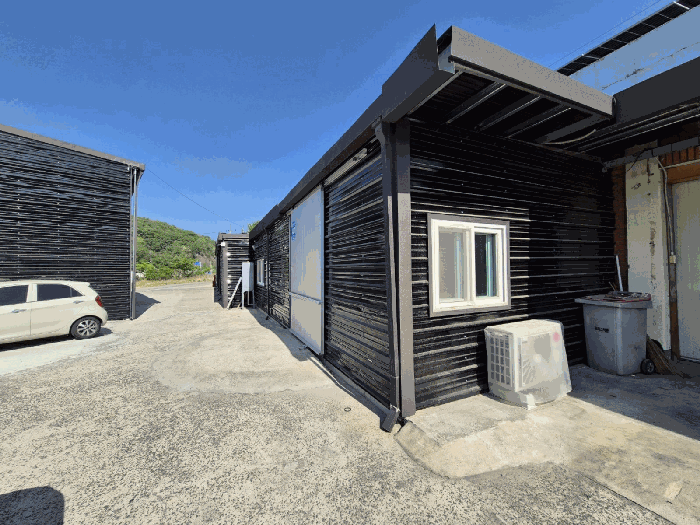 제시외건물 ㄱ)