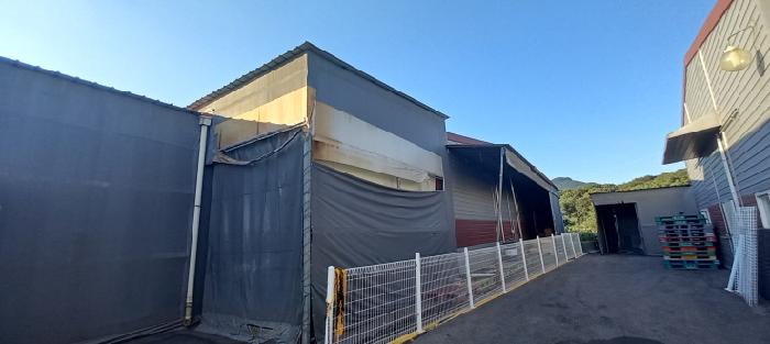 목록2.공장 및 목록3. 공장과 목록4.공장 사이 제시외 건물