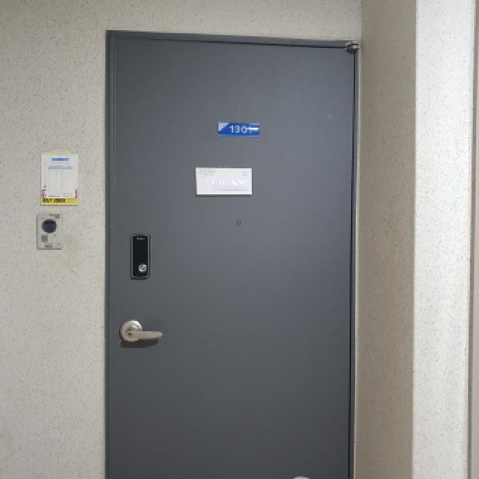 세대현관문 전경 