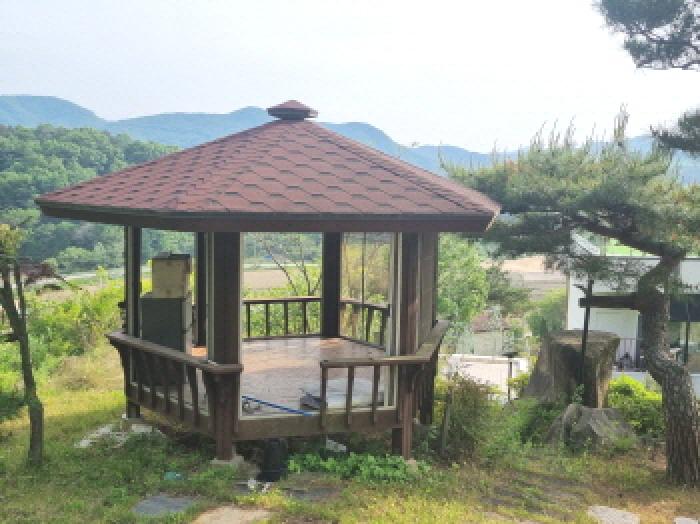 목록2 제시외 정자(원두막) 모습