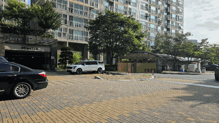 지하주차장출입구