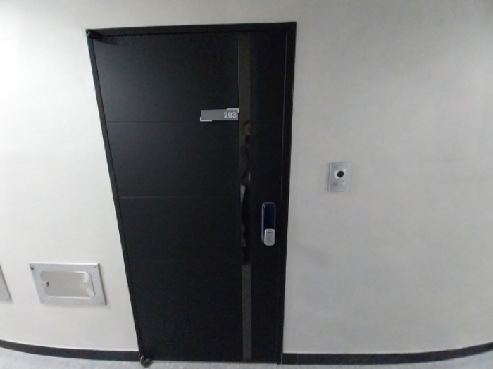 203호 호실 입구