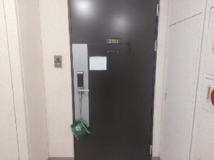 세대 출입문 전경