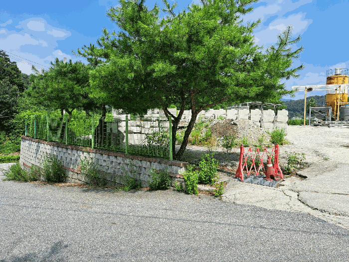 토지에 포함 평가하는 옹벽, 담장, 마당포장, 수목 등