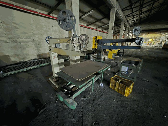 공장건물 내 이동성 용이한 기계기구