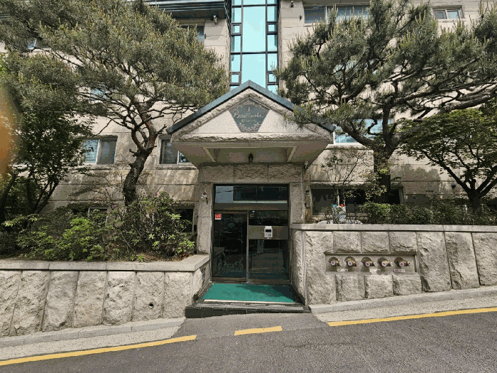 본건물내 공동출입구 전경