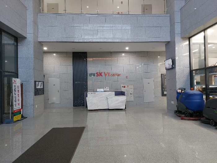 로비 전경