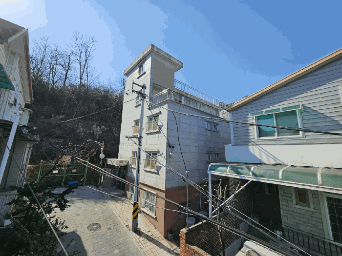 < 본건 전경 >‘><br /><img src=