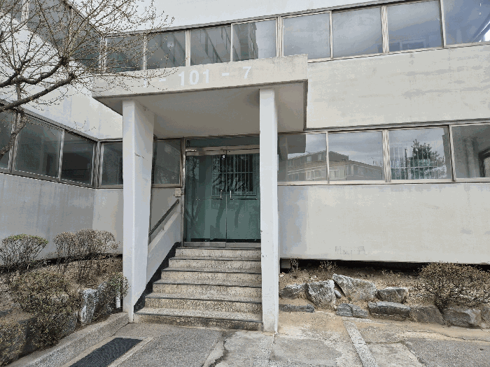 공동 현관 (2)
