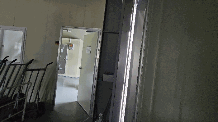 본건 1층 내부 및 기계기구(4-2)