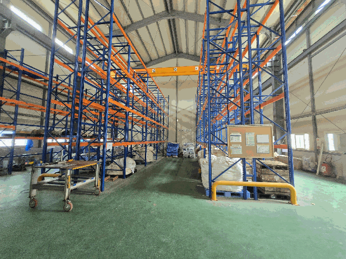 [기호(가): 공장 내부]