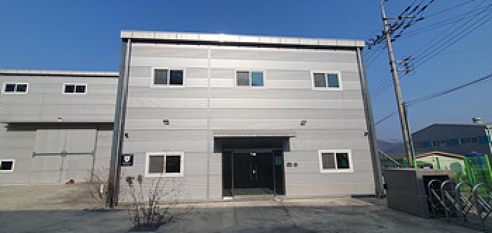 기호 8 제시 건물 부속 2층공장 사무실(다동)