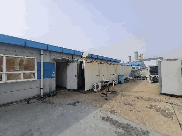 기호(2)303호 및 제시외건물 ㉥