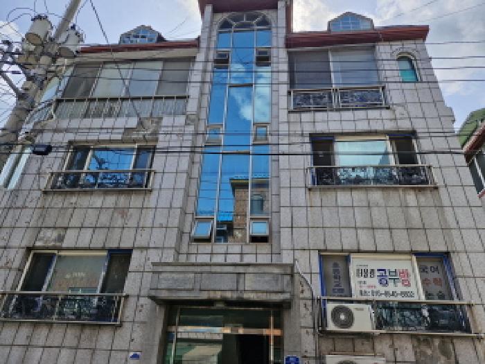 건물 전경