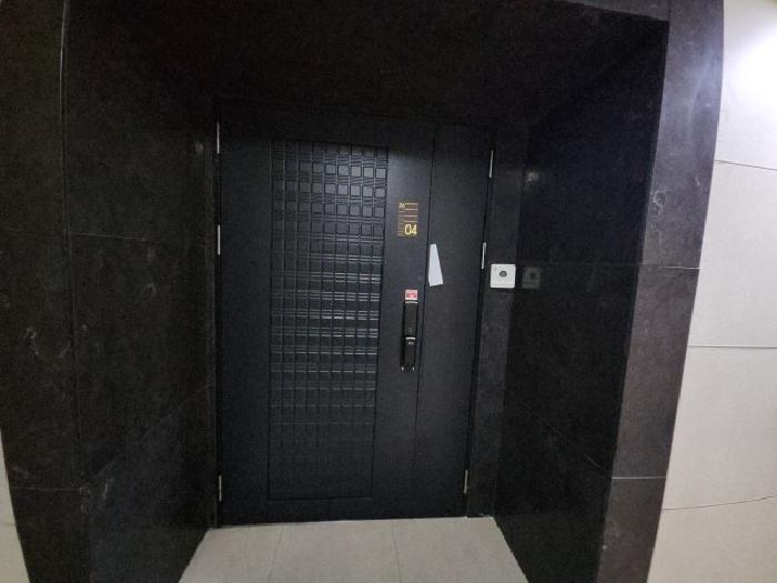 출입문 및 안내장