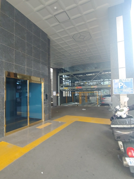 1층 전경