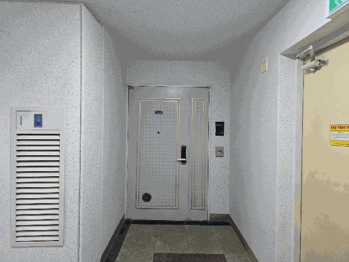 내부 (출입구)