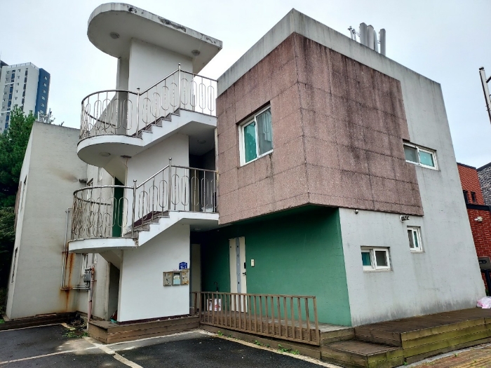 본건 건물 전경