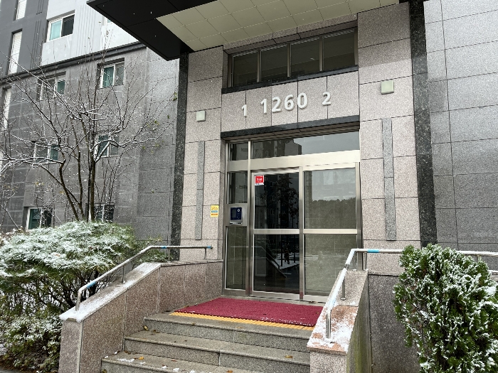 1층 공동출입구 전경