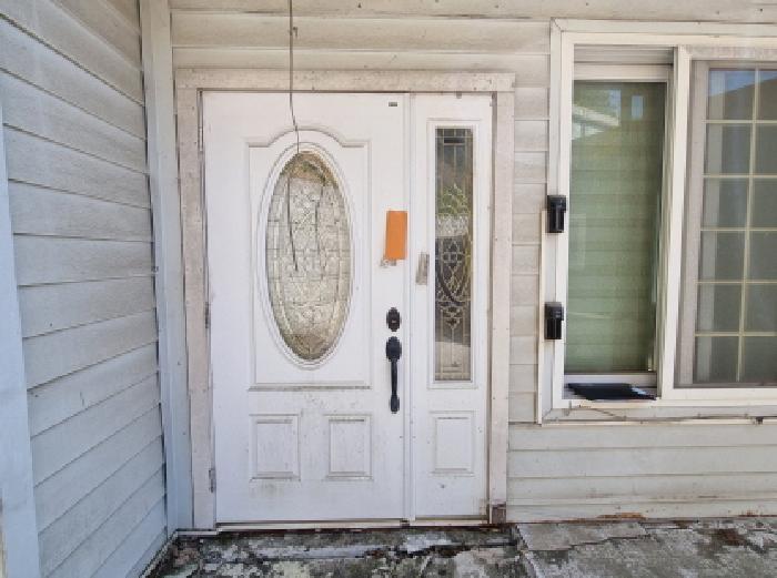 목록 6. 건물 출입문