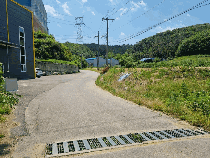 본건 기호(4,5,7) 북측에서 촬영 - 신촌리 287-25번지 외