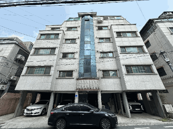 본 건 전 경