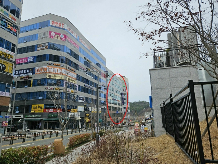 본건 외부 전경